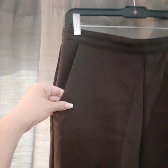 Laura Scott Brown Slacks Size 10 Petite - Picture 4 of 6